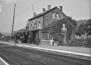 Godine - SNCB Z03677C (2).jpg